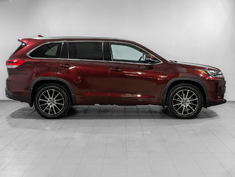 фото Toyota Highlander III 2018