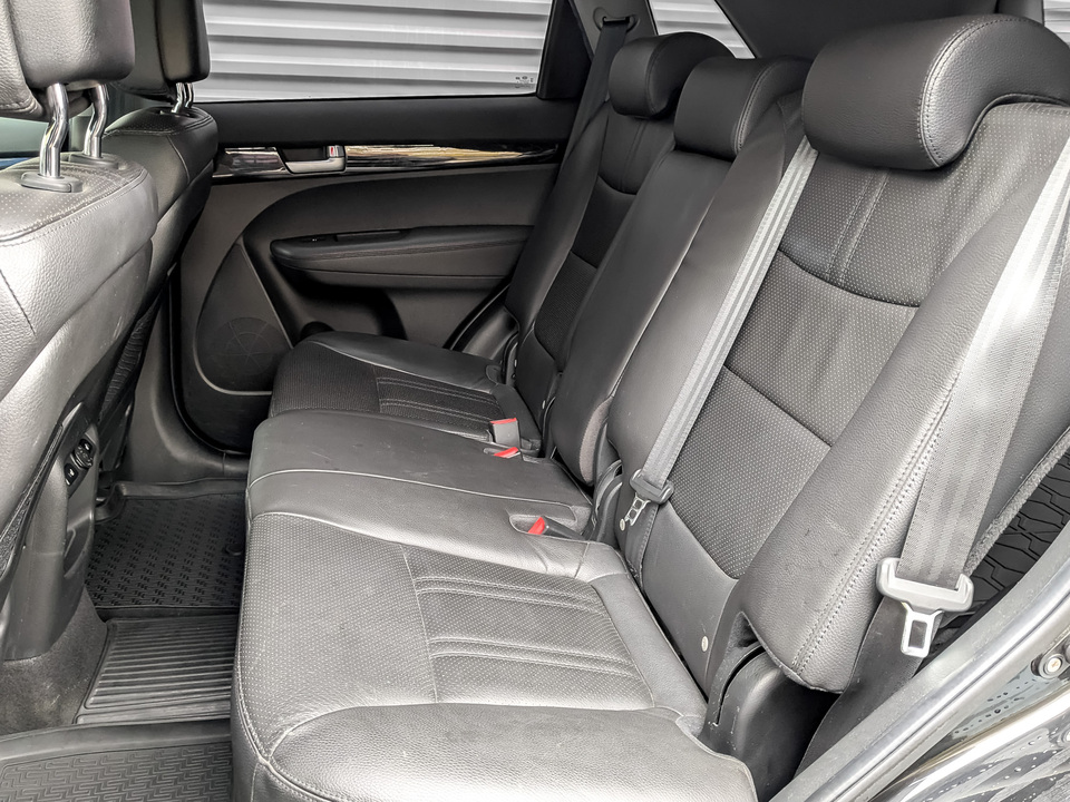 Kia Sorento с пробегом в автосалоне Форис Авто