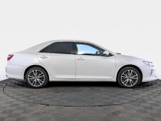 фото Toyota Camry VII 2015