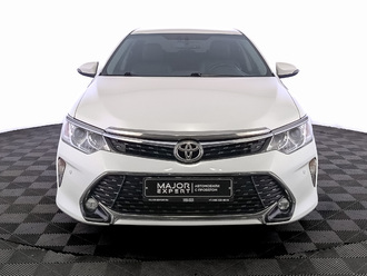 фото Toyota Camry VII 2015