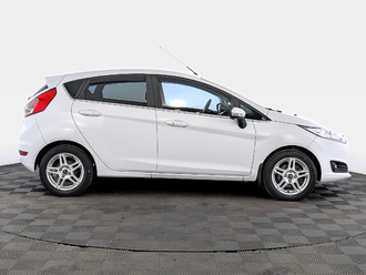 фото Ford Fiesta VII 2016