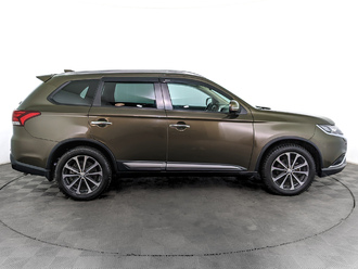 фото Mitsubishi Outlander III 2019