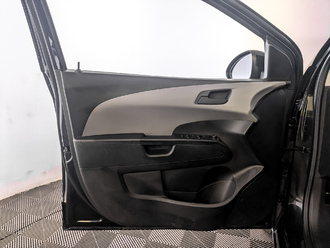 фото Chevrolet Aveo 2015 с пробегом