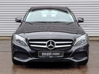 фото Mercedes-Benz C (W/S205) 2018
