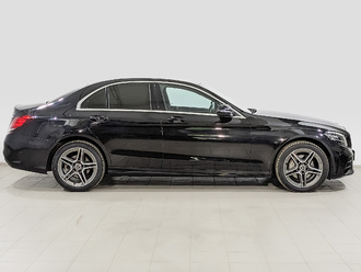 фото Mercedes-Benz C (W/S205) 2019