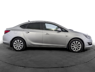 фото Opel Astra J 2014