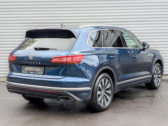 фото Volkswagen Touareg III 2020