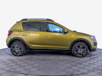 фото Renault Sandero II 2017