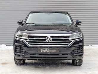 фото Volkswagen Touareg III 2018