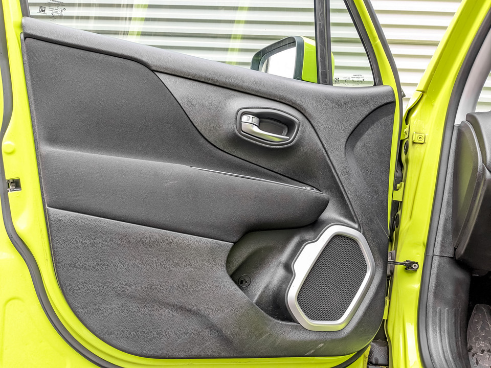 Jeep Renegade с пробегом в автосалоне Форис Авто