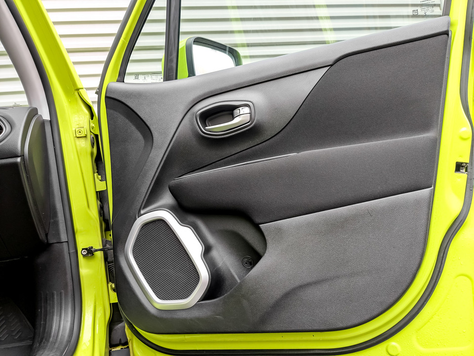 Jeep Renegade с пробегом в автосалоне Форис Авто