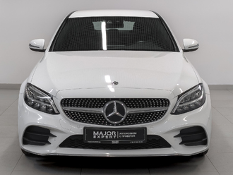 фото Mercedes-Benz C (W/S205) 2019