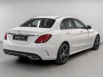 фото Mercedes-Benz C (W/S205) 2019