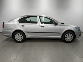 фото Skoda Octavia II 2010