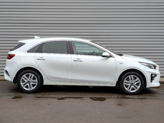 фото Kia Ceed III 2021