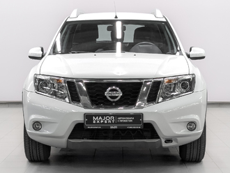фото Nissan Terrano D10 2018