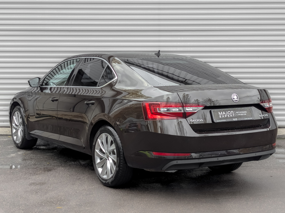 Skoda Superb с пробегом в автосалоне Форис Авто
