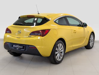 фото Opel Astra J 2013