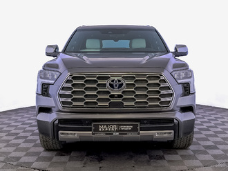фото Toyota Sequoia III 2023