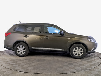 фото Mitsubishi Outlander III 2015