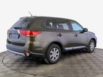 фото Mitsubishi Outlander III 2015