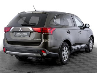 фото Mitsubishi Outlander III 2015
