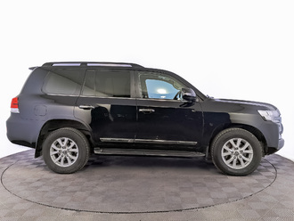фото Toyota Land Cruiser 200 2018