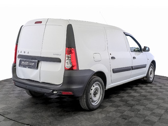 фото Lada Largus 2020