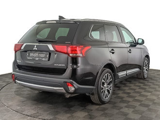 фото Mitsubishi Outlander III 2018