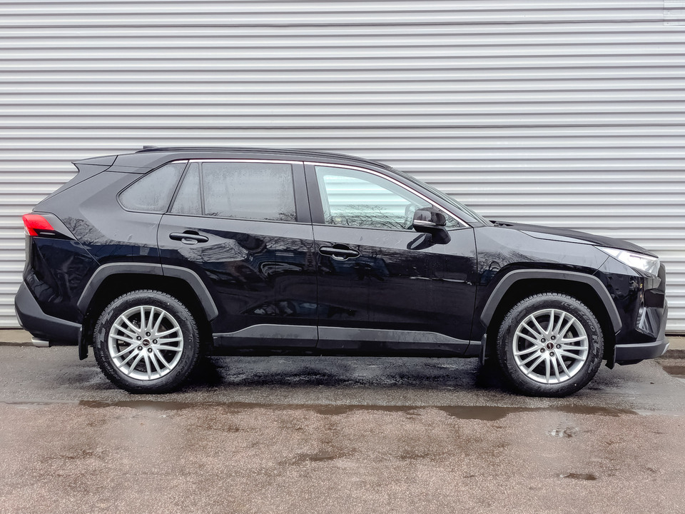 Toyota Rav-4 с пробегом в автосалоне Форис Авто