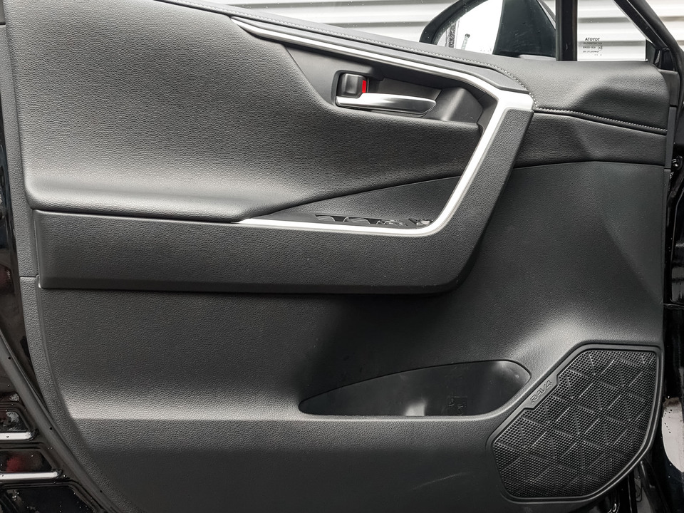 Toyota Rav-4 с пробегом в автосалоне Форис Авто