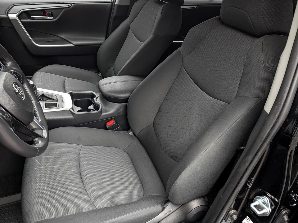 Toyota Rav-4 с пробегом в автосалоне Форис Авто