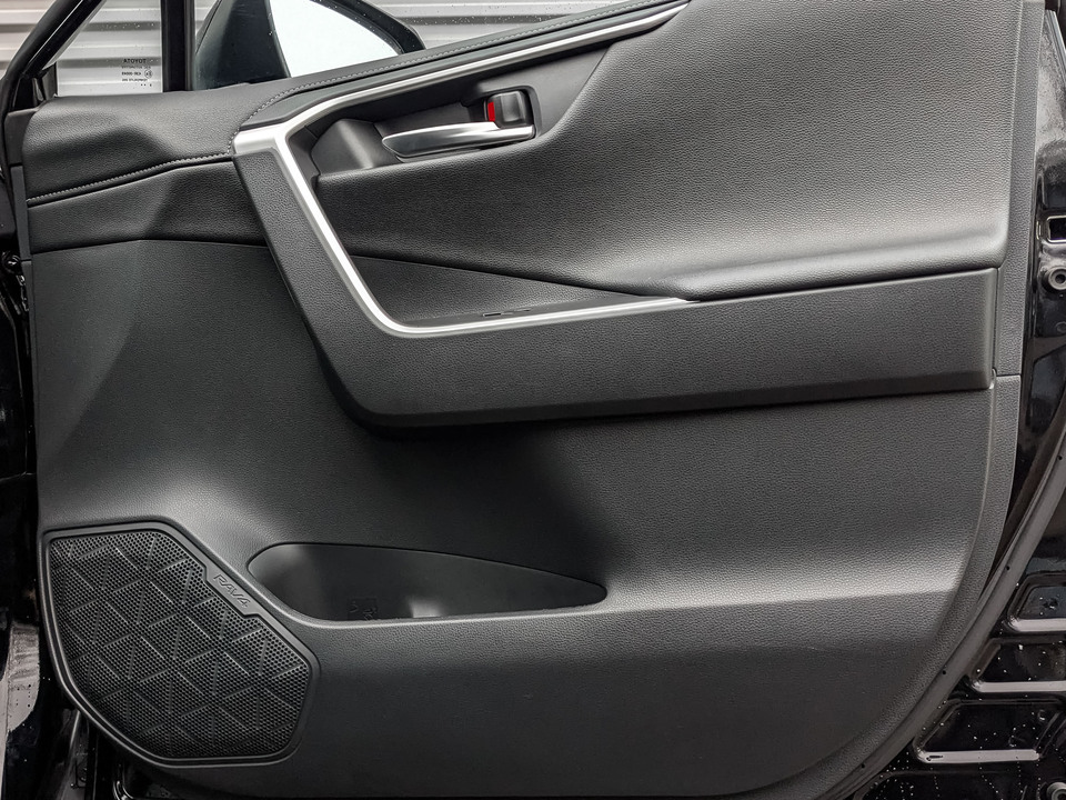 Toyota Rav-4 с пробегом в автосалоне Форис Авто