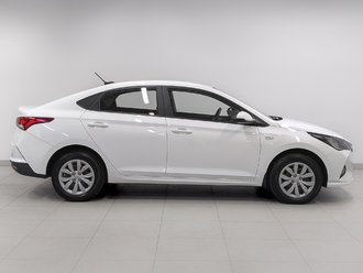 фото Hyundai Solaris II 2022