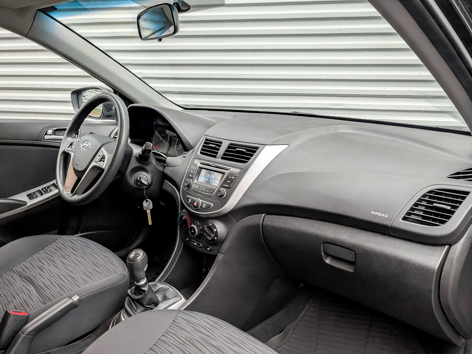 Hyundai Solaris с пробегом в автосалоне Форис Авто