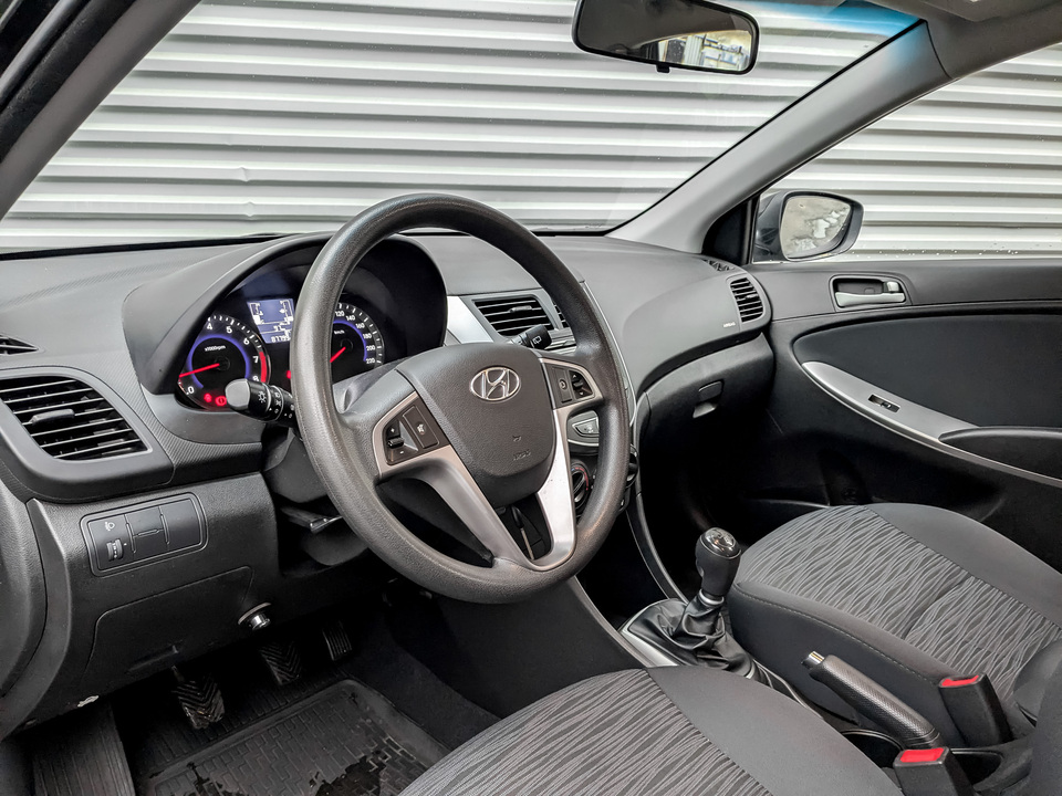 Hyundai Solaris с пробегом в автосалоне Форис Авто