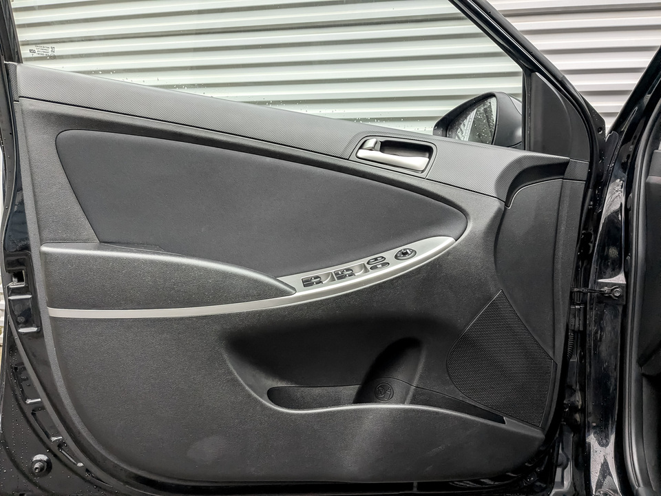 Hyundai Solaris с пробегом в автосалоне Форис Авто