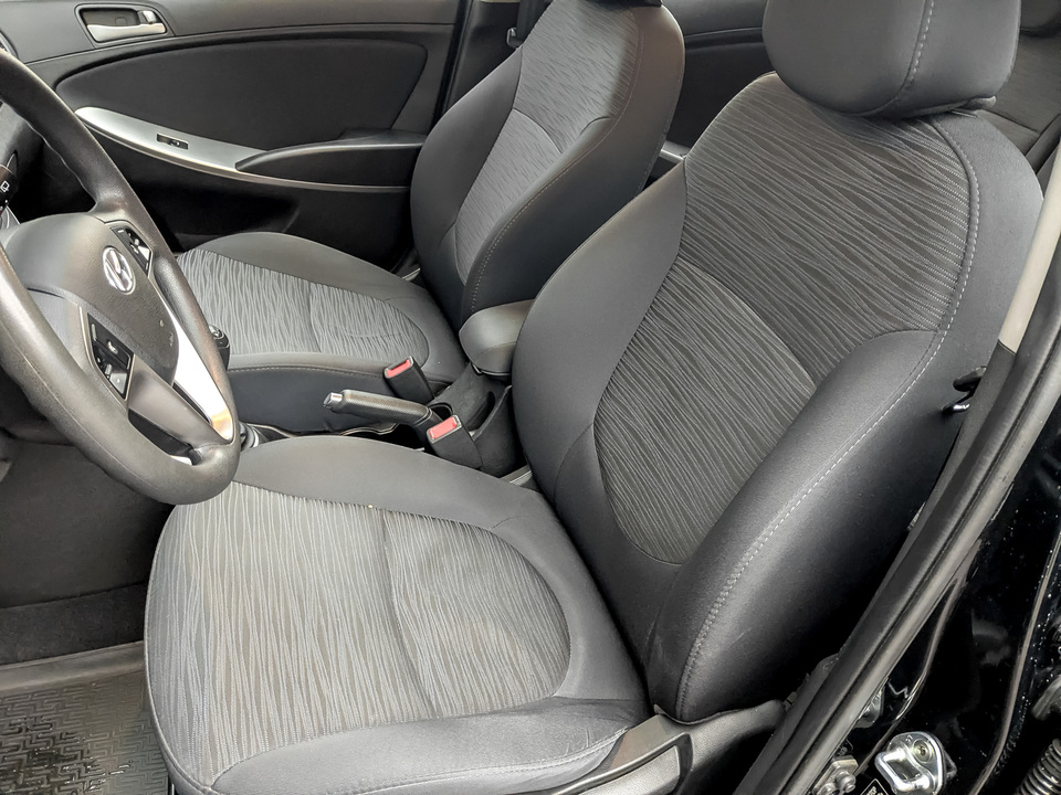 Hyundai Solaris с пробегом в автосалоне Форис Авто