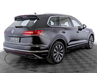 фото Volkswagen Touareg III 2019