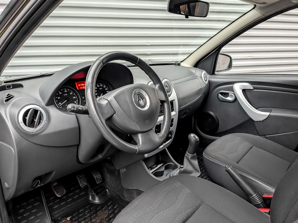 Renault Sandero с пробегом в автосалоне Форис Авто