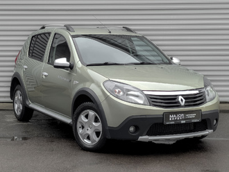 фото Renault Sandero 2013