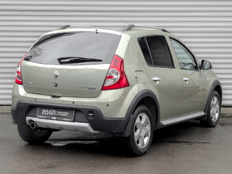 фото Renault Sandero 2013