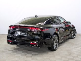 фото Kia Stinger I 2022