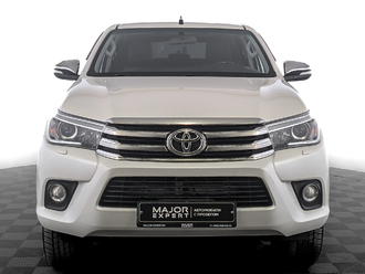 фото Toyota Hilux VIII 2016