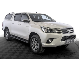 фото Toyota Hilux VIII 2016