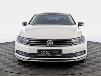 фото Volkswagen Passat B8 2018