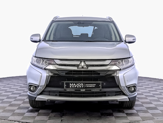 фото Mitsubishi Outlander III 2016