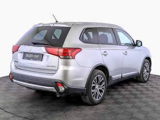 фото Mitsubishi Outlander III 2016