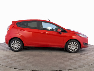 фото Ford Fiesta VII 2016