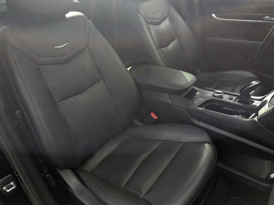 Cadillac XT5 с пробегом в автосалоне Форис Авто